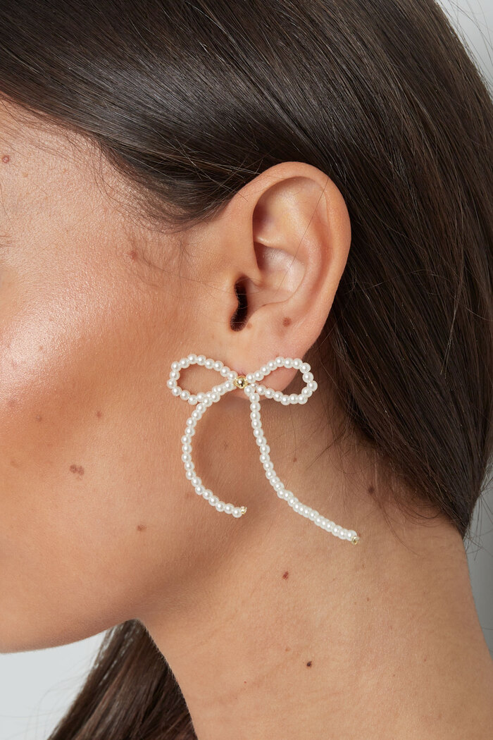 Boucles d'oreilles nœud en perles  Image3