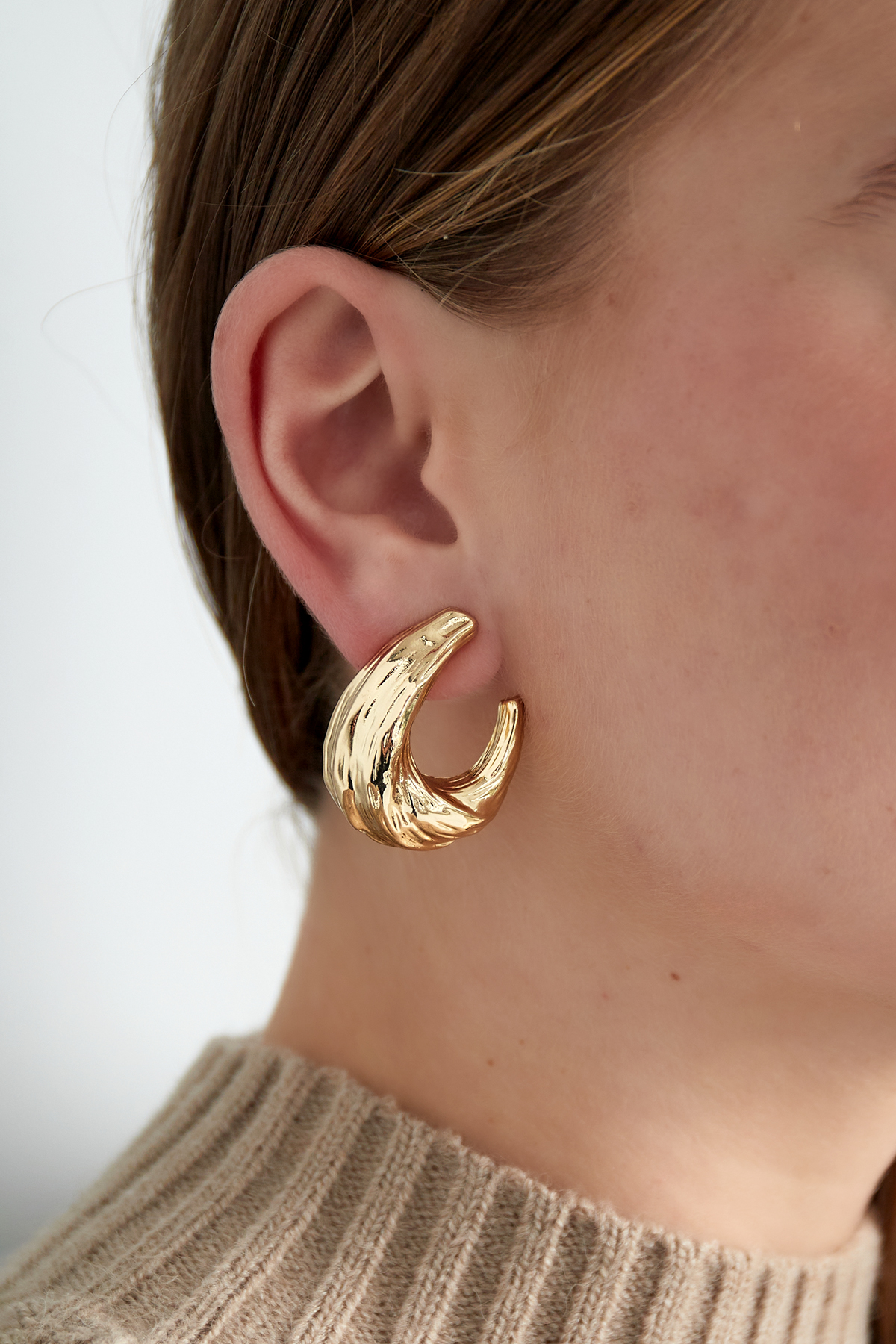 Textured elegance earrings - Gold color