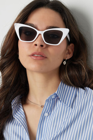 Sonnenbrille mit einfarbigem Rahmen – weiß h5 Bild6