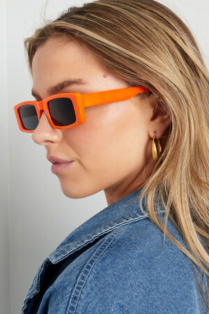 Orangefarbene Sonnenbrille, Queenie h5 Bild3