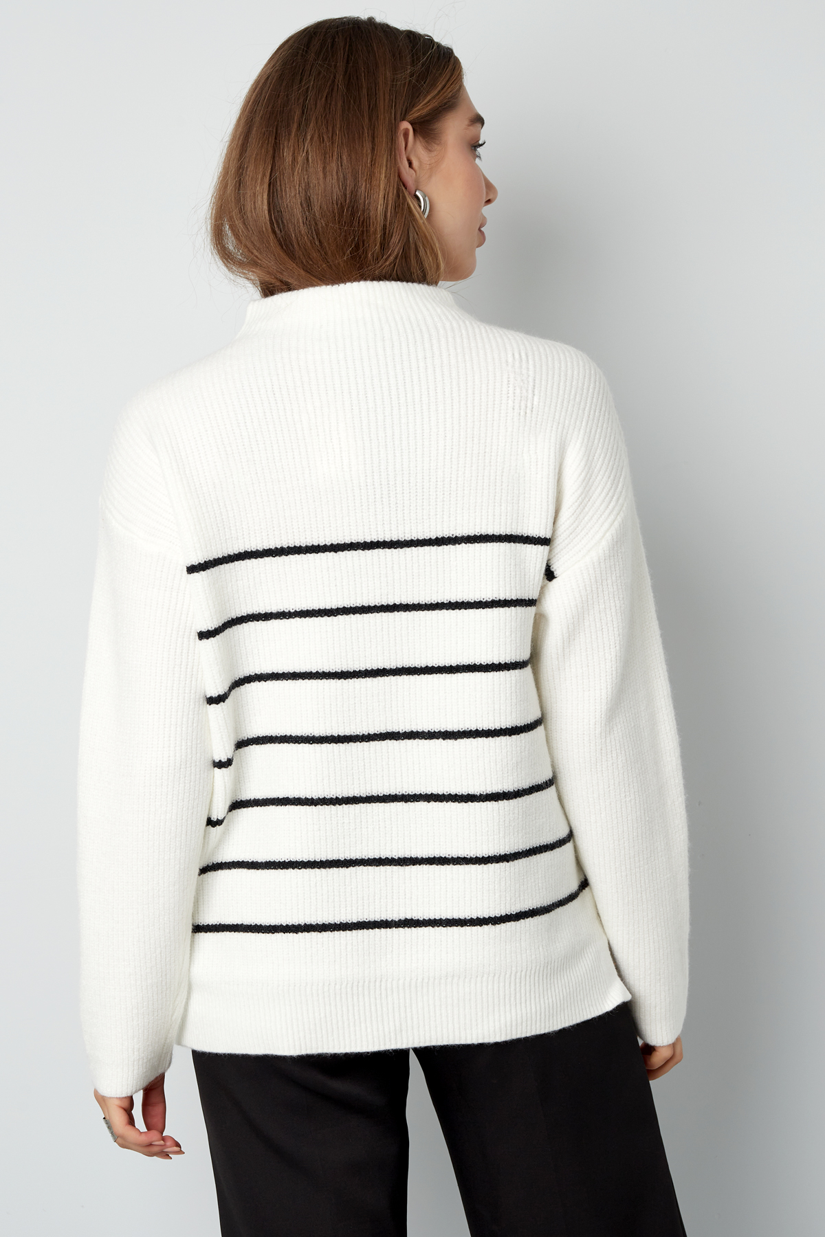 Basic Bliss sweater - black and white Picture10