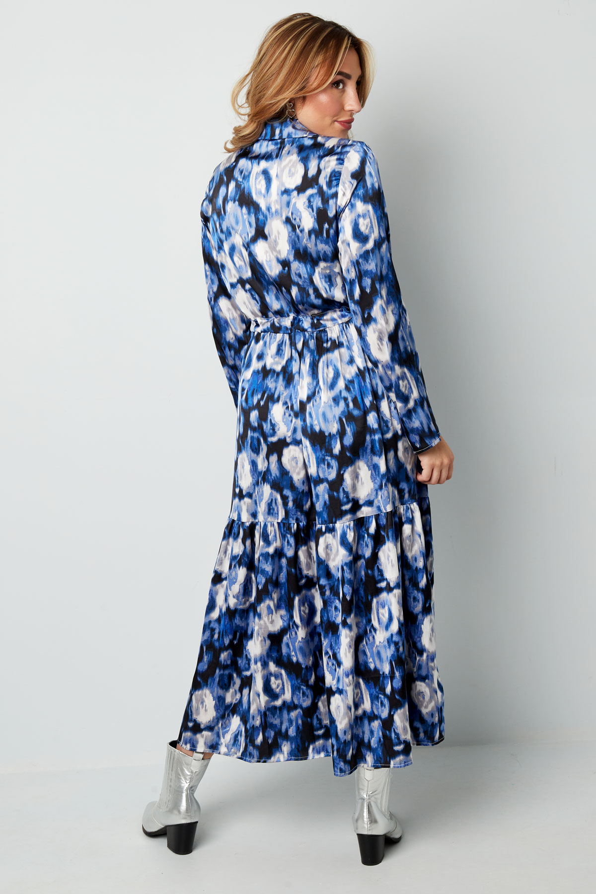 Maxi abito stampa floreale blu Immagine8