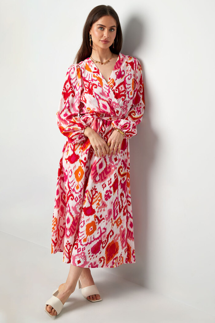 Langes Kleid mit Aufdruck und Bund – Fuchsia  Bild5