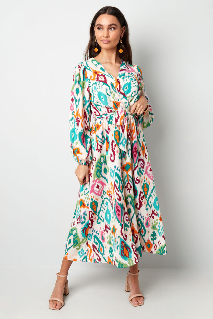 Langes Kleid mit Aufdruck und Bund – Fuchsia  Bild6