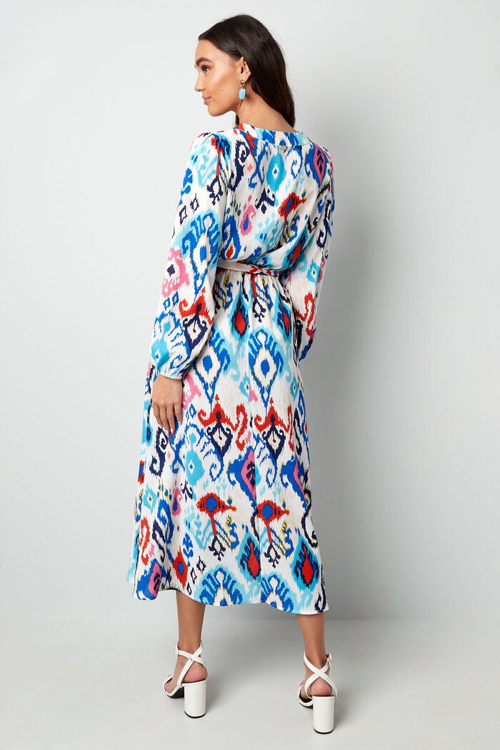 Lange jurk met print en tailleband - blauw  Afbeelding10