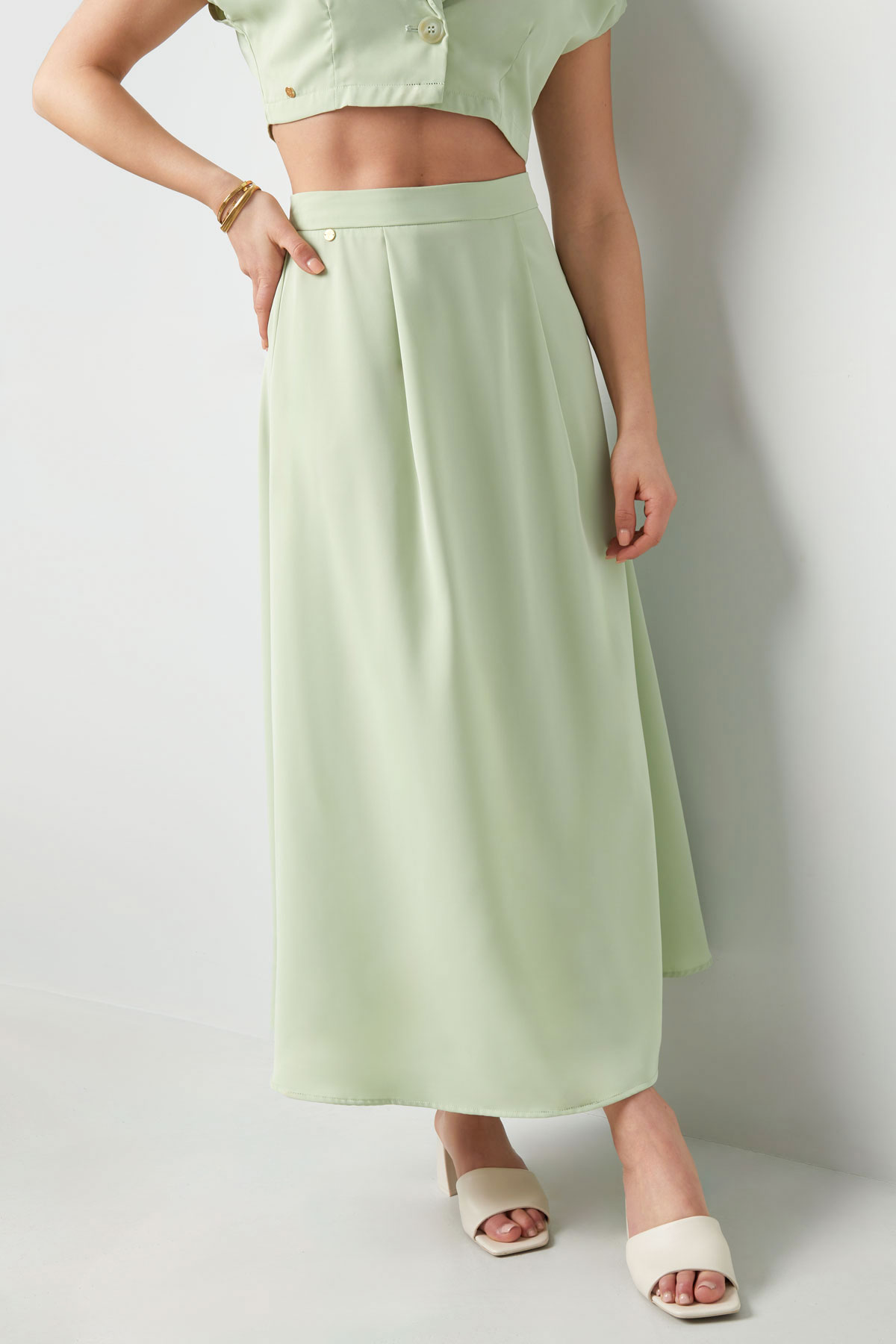 Long satin skirt - beige Picture3