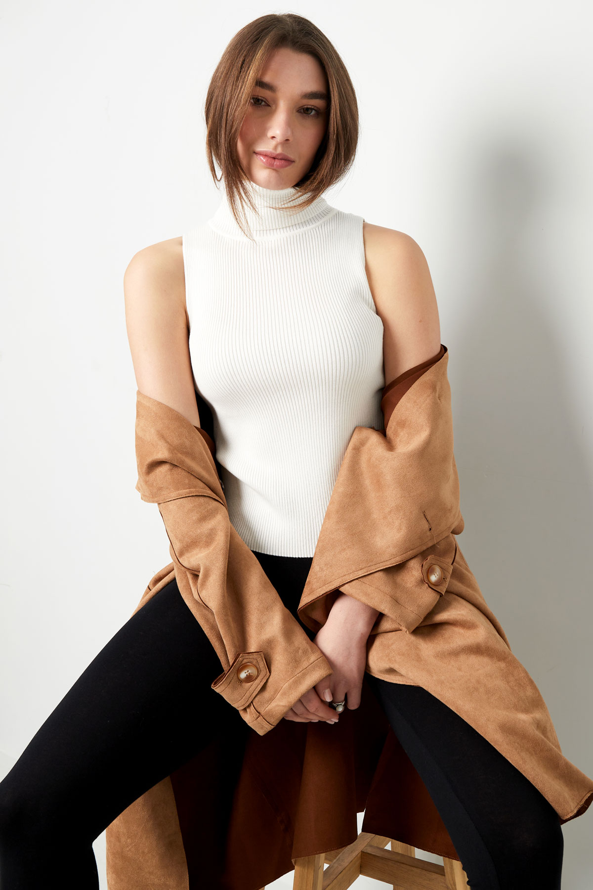 Sleeveless top with high turtleneck large/extra large – beige h5 Picture6