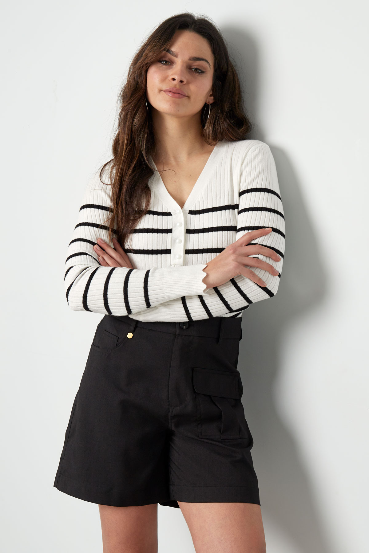 Striped sweater with v-neck - black/white  h5 Picture9