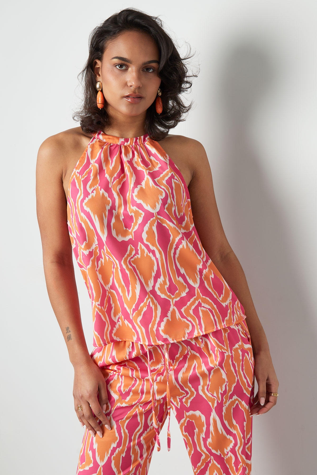 Colorful halter top with print - orange/pink  h5 Picture5