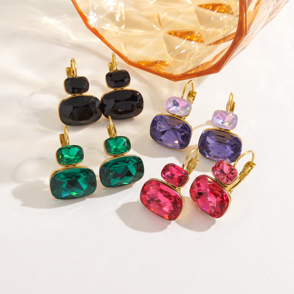 Pendientes de botón de acero inoxidable con circonitas grabadas a diario, de lujo, para mujer Imagen4