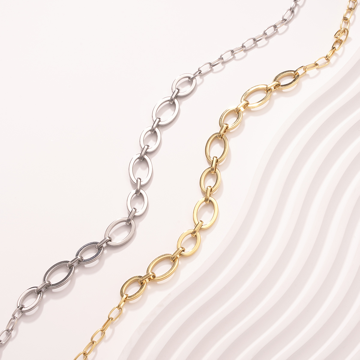 Collares de cadena ovalados modernos de acero inoxidable color dorado para mujer h5 Imagen3