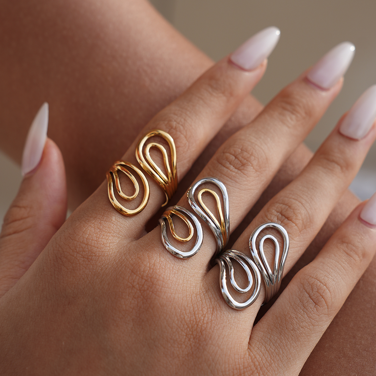 Anillos llamativos de acero inoxidable en color dorado con círculo retro de serie simple de 1 pieza h5 Imagen3