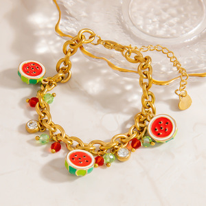 Pulseras con dijes de fruta sencilla y encantadora de acero inoxidable color dorado para mujer. h5 Imagen3