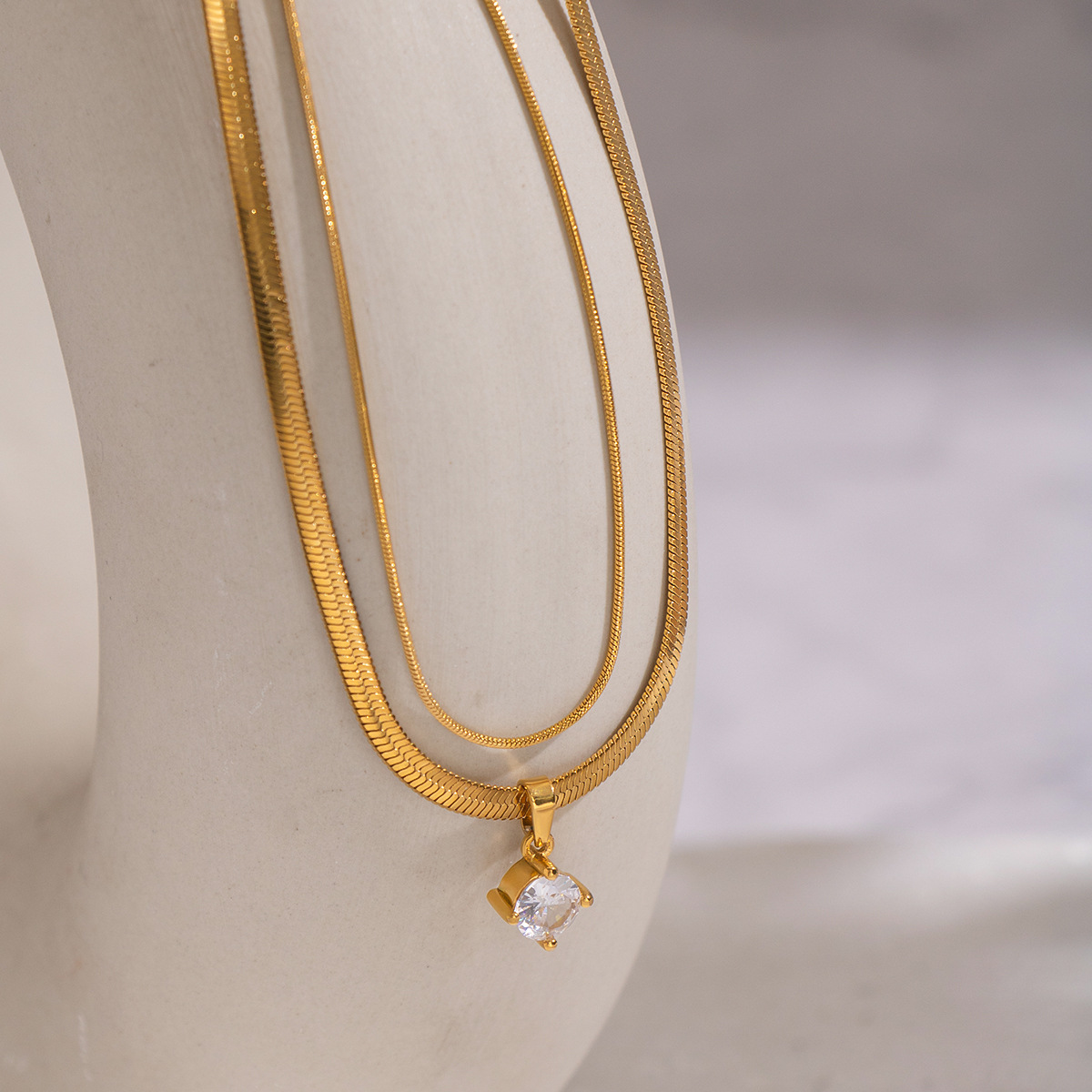 1 Piece Elegant Chain Stainless Steel Gold Color Zircon Layered Necklace 2