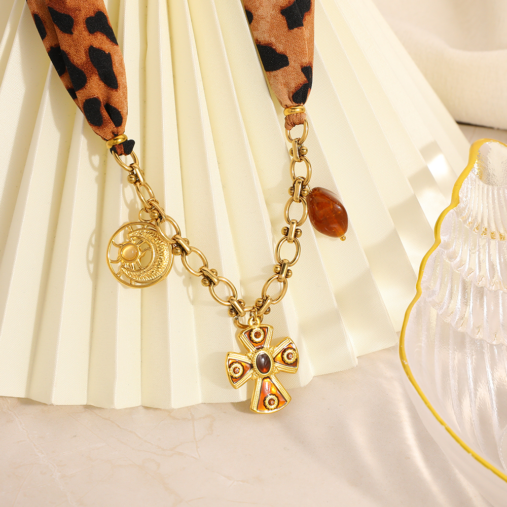 1 Piece  Daily Cross Moon Stainless Steel Women's Pendant Necklaces