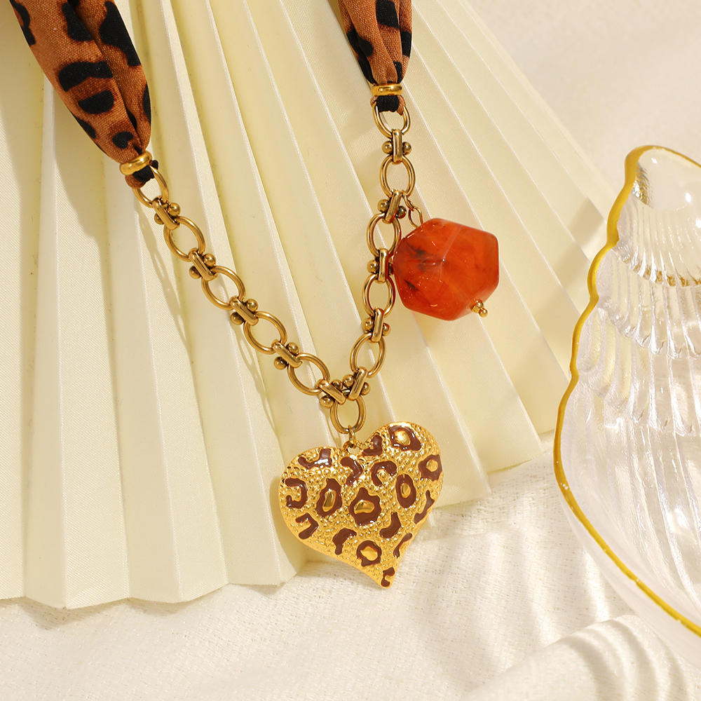 1 Piece  Heart Leopard Print Stainless Steel Women's Pendant Necklaces