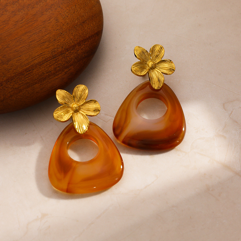 1 Pair Vintage Style Diamond Shaped Stainless Steel Women's Drop Earrings 2