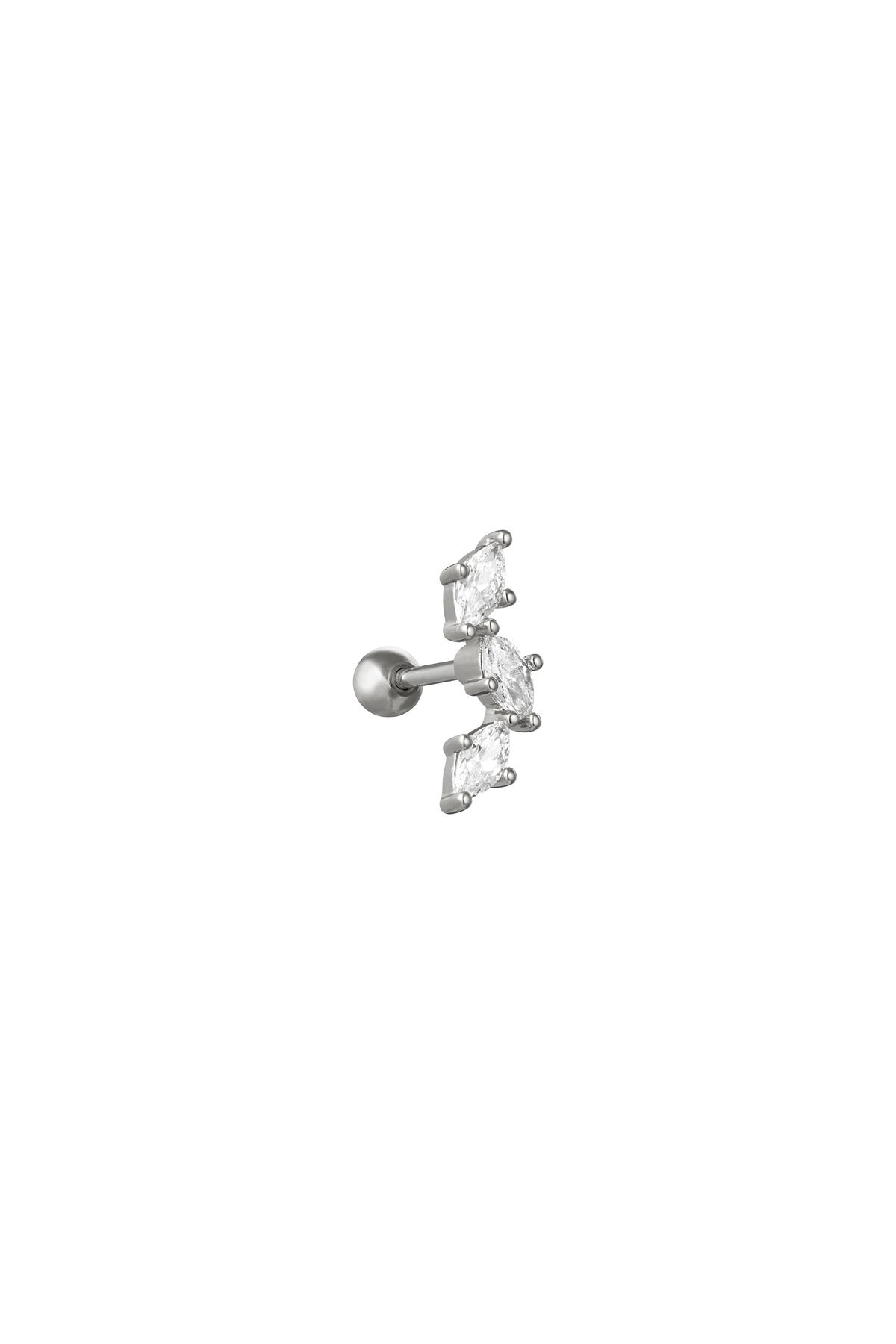 Piercing Diamond Leaves