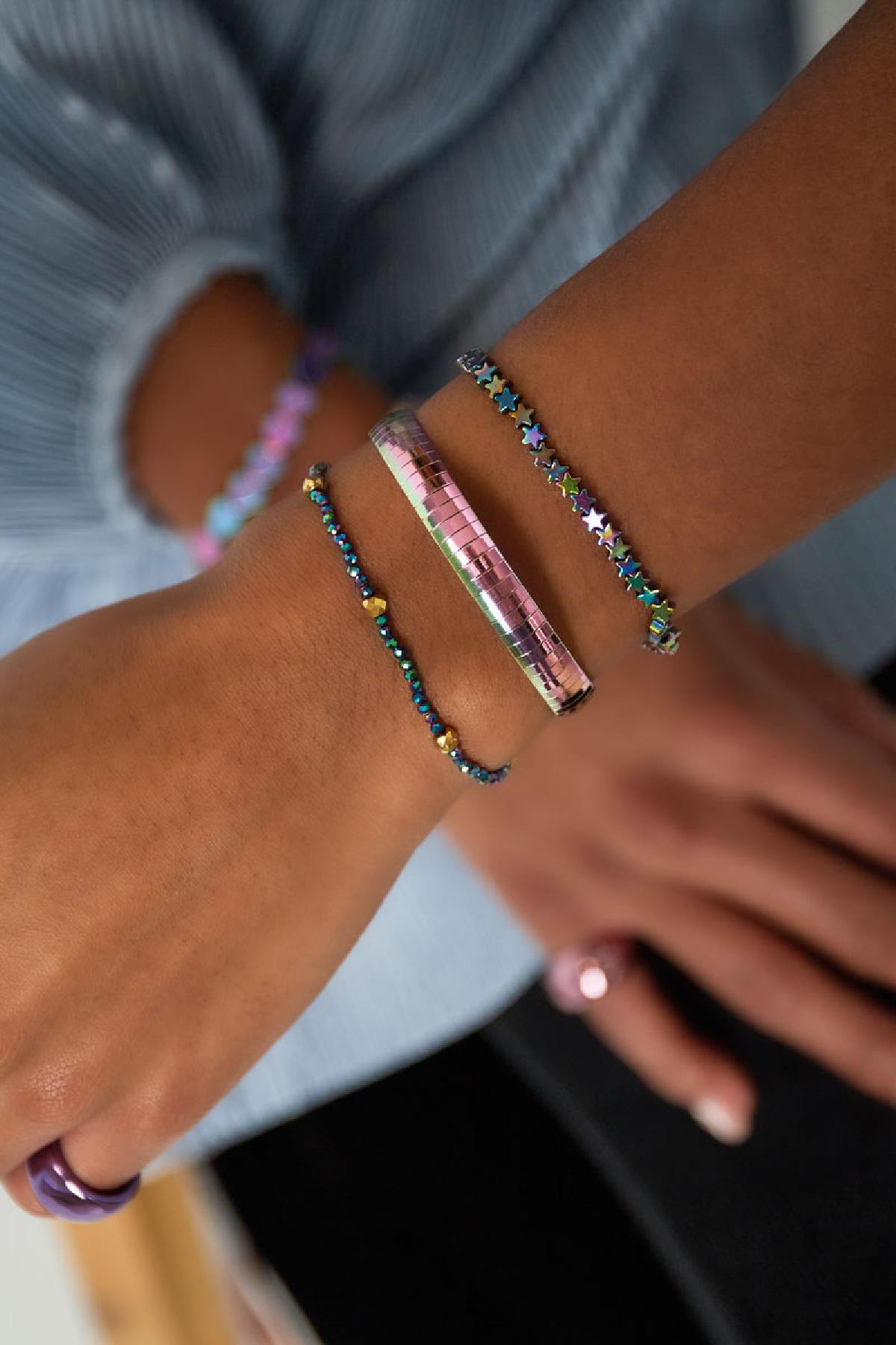 Armband holografisch/Goldperlen