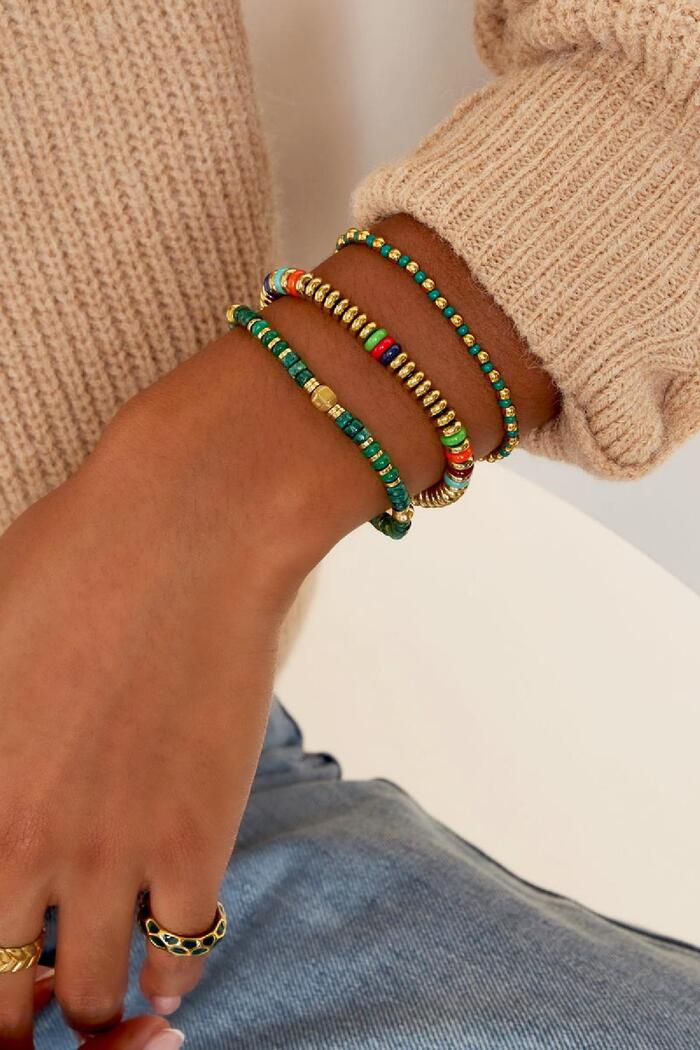 Armband mit kleinen farbigen Steinen Grün & Gold Edelstahl Bild2