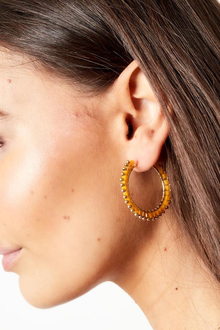 Ohrringe mit quadratischen Perlen und Punkten Gelb Kupfer Bild3